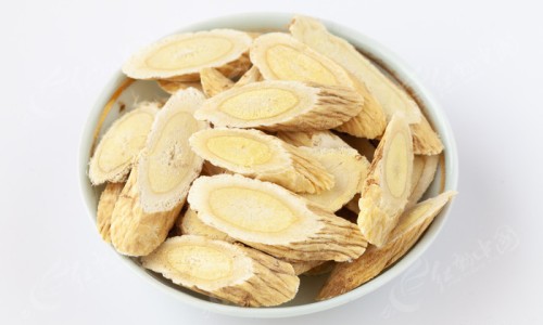 郁金炖汤有什么功效-蜂蜜郁金汤的功效网 :分享蜂蜜郁金汤的功效和作用-郁金煲水饮有什么功效知识